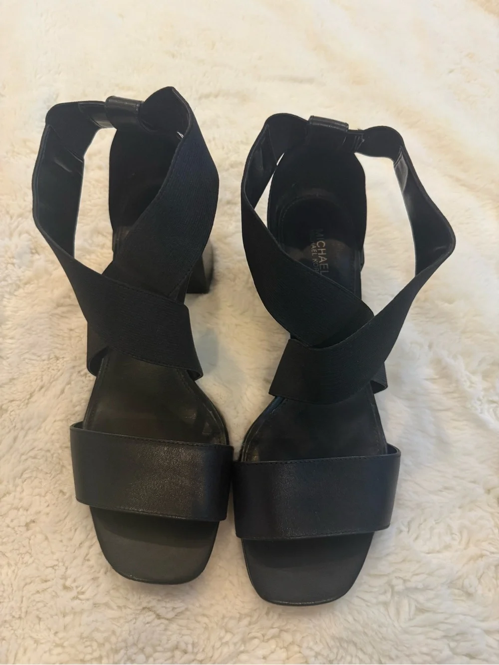 MICHAEL MICHAEL KORS BLACK RAVEN LEATHER CROSSOVER BLOCK HEEL SANDALS SIZE 8M